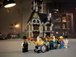 LEGO Icons 10273 - Geisterhaus auf dem Jahrmarkt - Produktbild 04